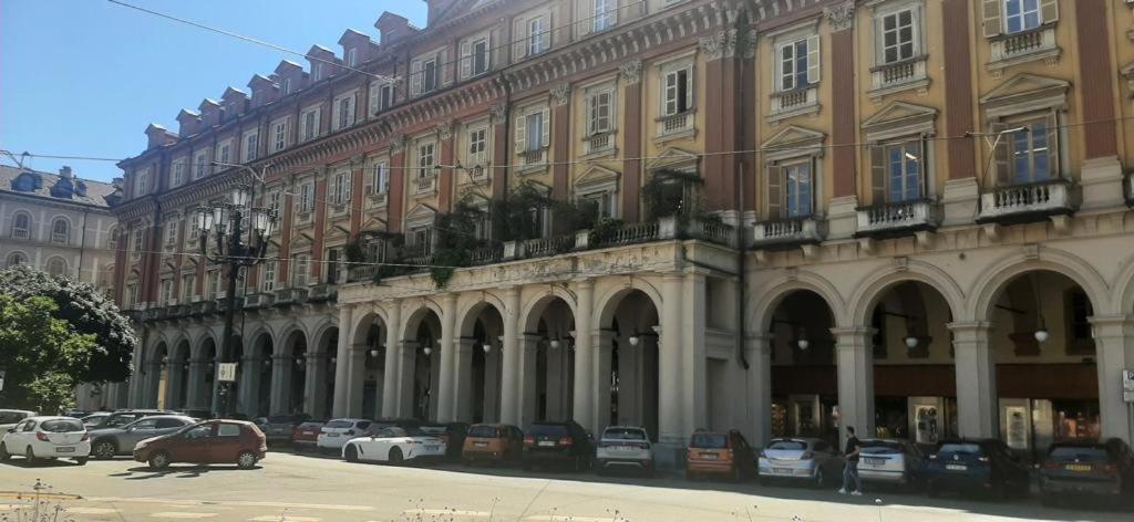 Maison Vivien, Appartamento Nel Cuore Di Torino. Bagian luar foto
